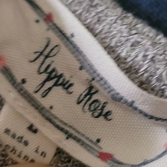 HIPPIE ROSE BUTTON CLOSE GREY RIBBED BLOUSE SIZE LARGE - Picture 3 of 3